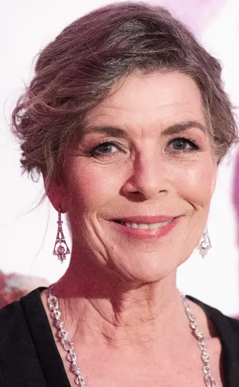 María Jose Llata, peluquera, sobre el cabello con canas de Carolina de Mónaco: "Proyecta una imagen de autenticidad y confianza en sí misma"