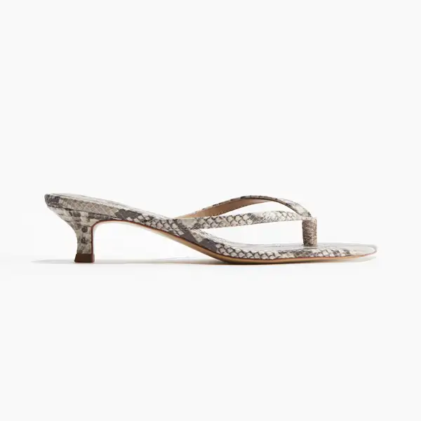Sandalias con tacón kitten