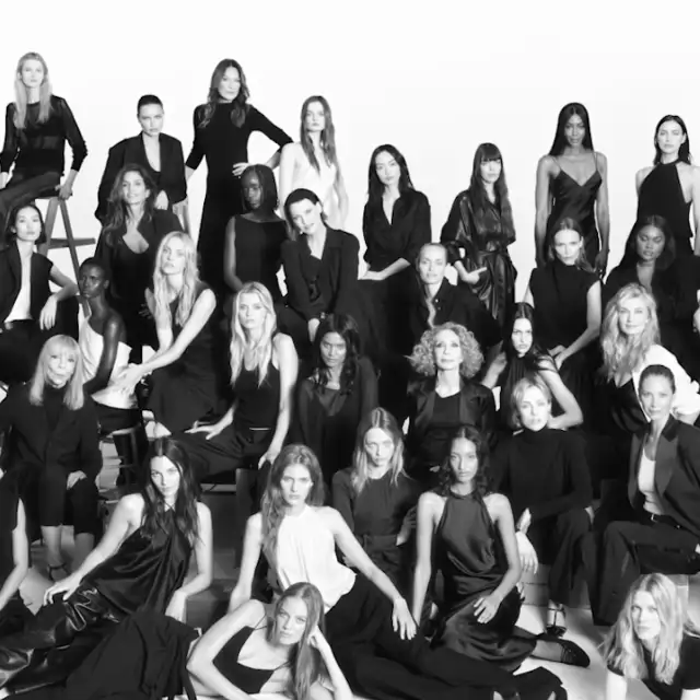 Hoy Zara cumple 50 años: 50 vestidos elegantes, cómodos y que estilizan la silueta para celebrarlo