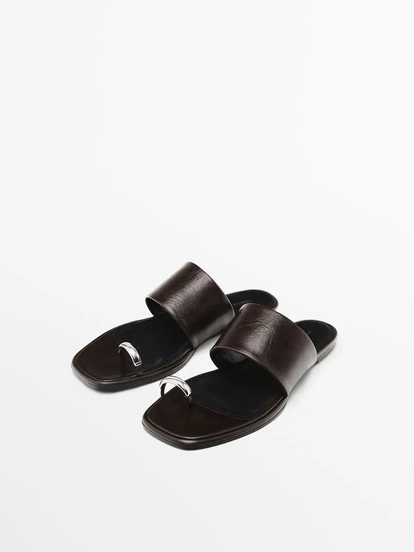 Sandalias marrones
