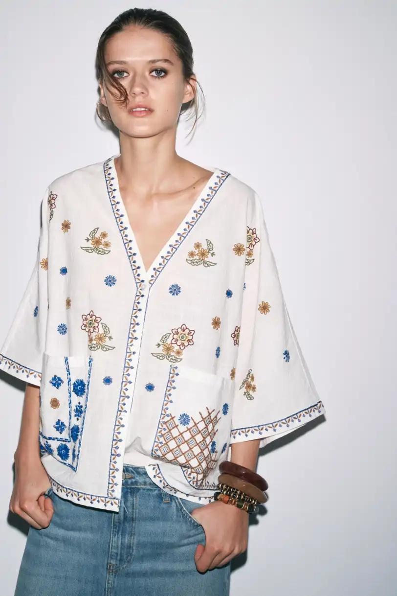 BLUSA