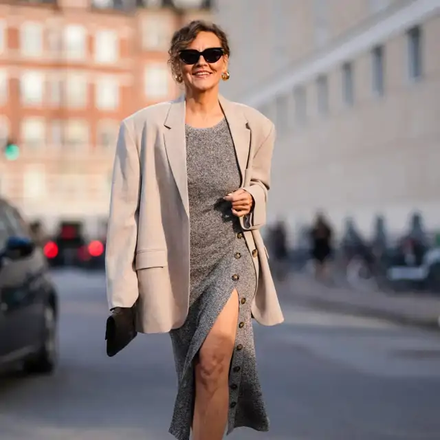 Este verano 2025 las sandalias se llevan marrones: 10 modelos de Zara cómodos, de tendencia y que combinan con vestido