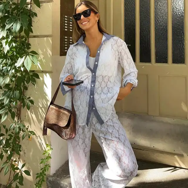 Aviso a toda España de que Zara tiene las 5 camisas que disimulan 'alas de murciélago' y son las más bonitas de este verano 2025