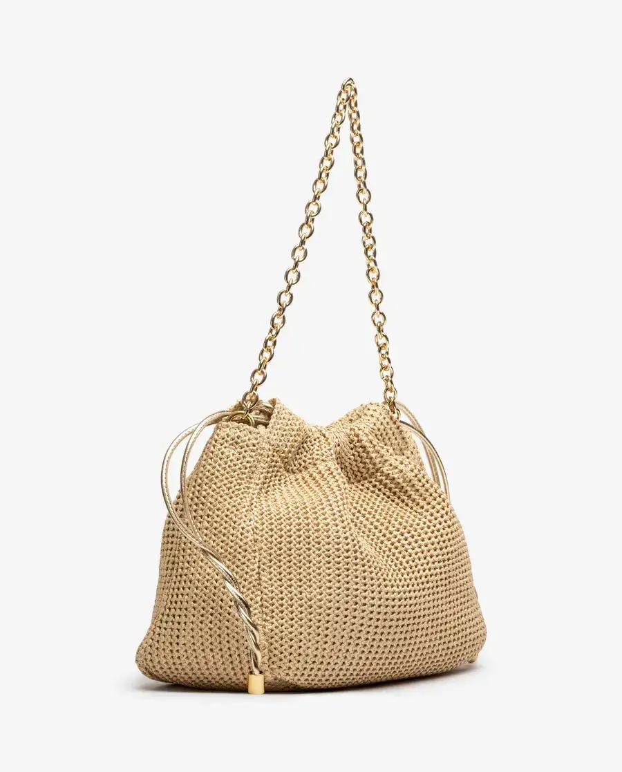 Bolso fruncido de rafia