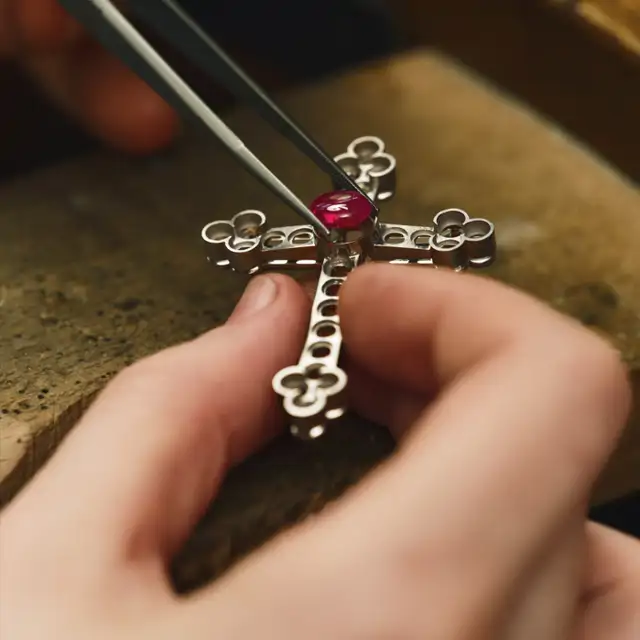 Cartier vuelve a la gran pantalla con una joya para la nueva película de Wes Anderson