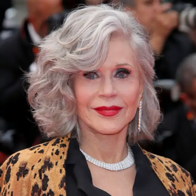 Jane Fonda, actriz (86 años): "El consejo para vivir más tiempo es tener una buena actitud"