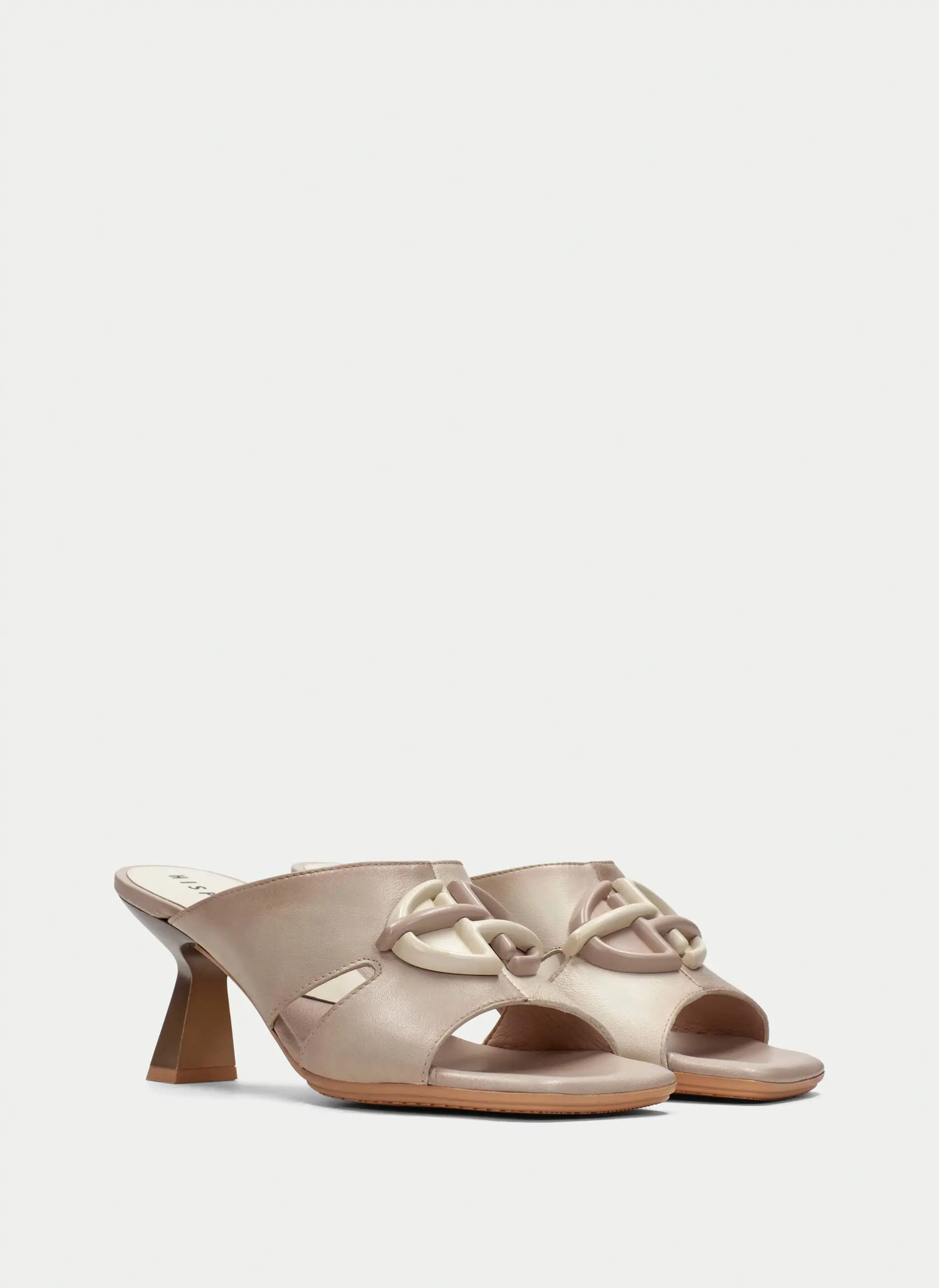Sandalias beige 