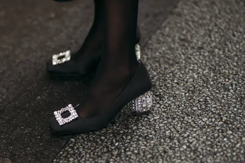 zapatos con punta cuadrada