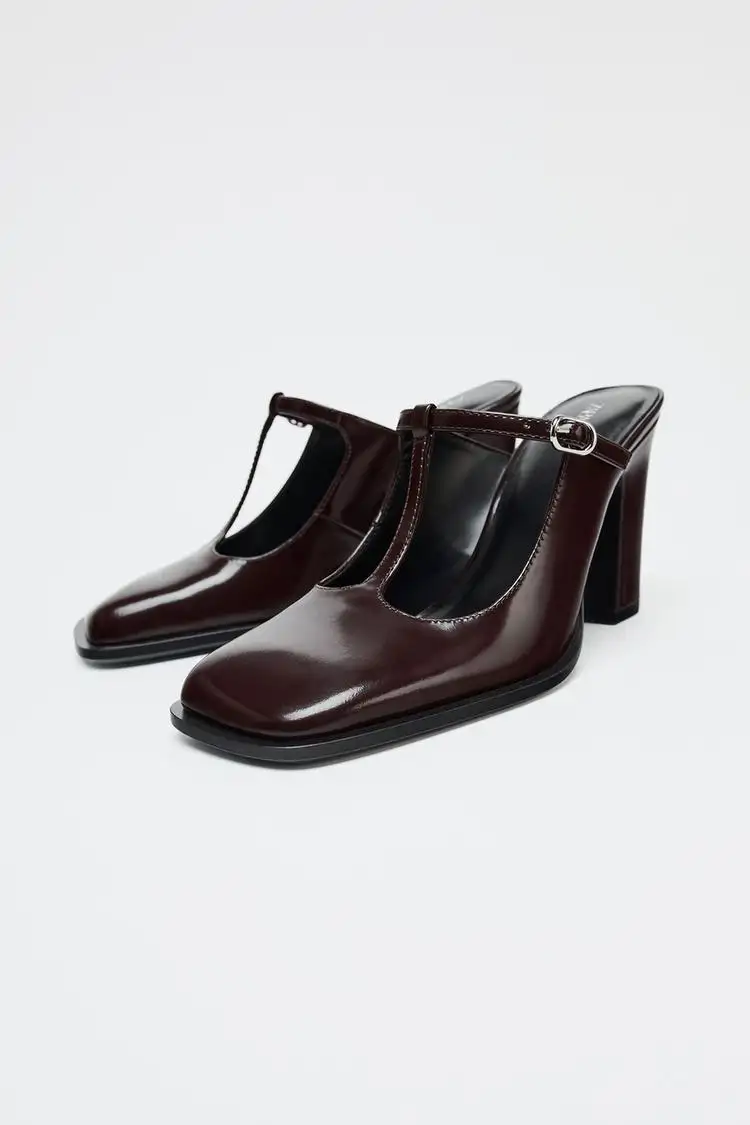 zapatos punta cuadrada