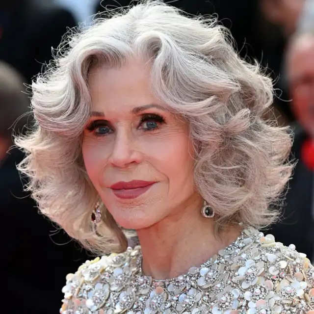 Jane Fonda (87 años) sobre la serie a la que está enganchada: “A última hora de la noche, antes de irme a dormir, veo un capítulo"