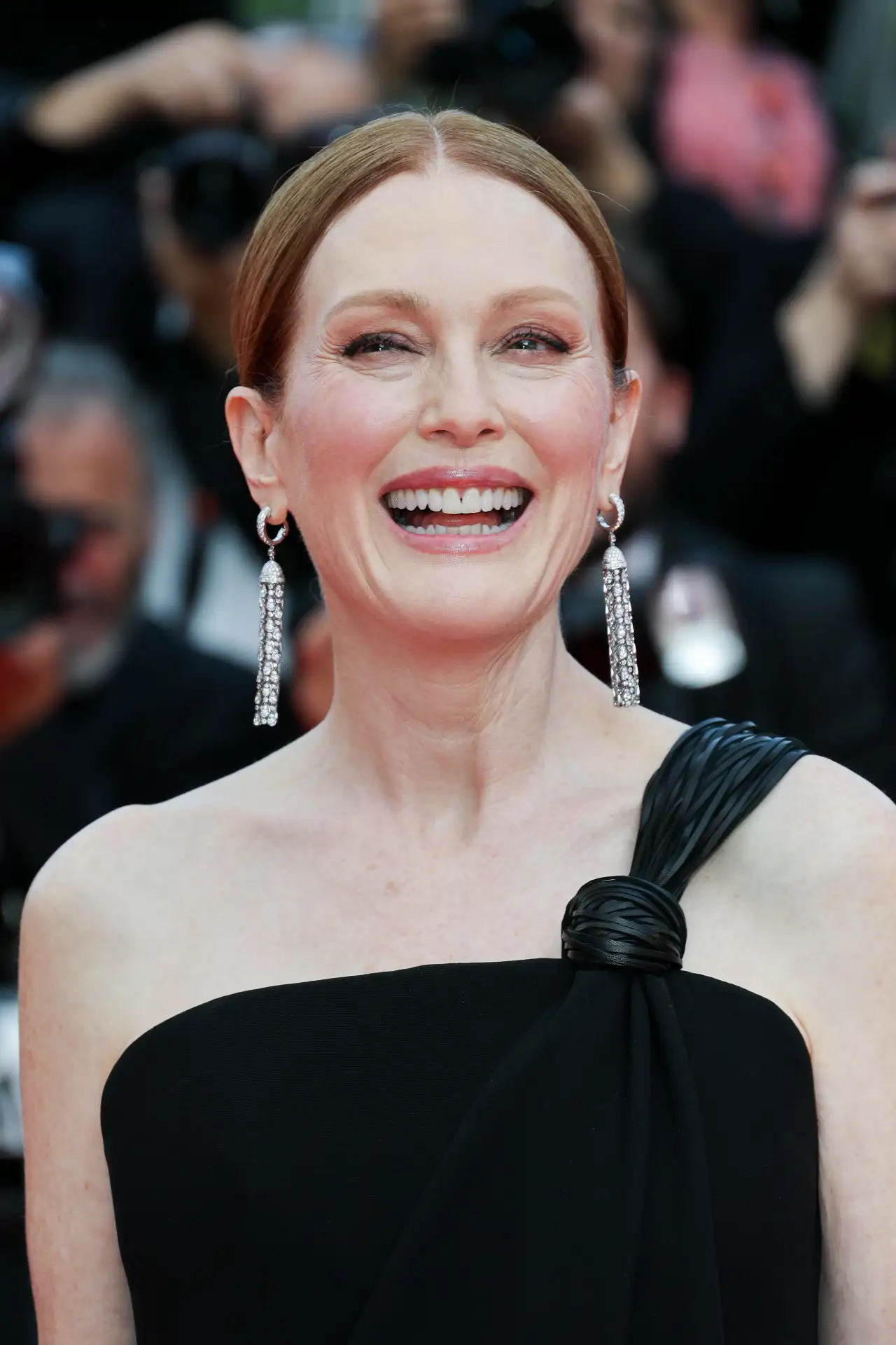 julianne moore +60