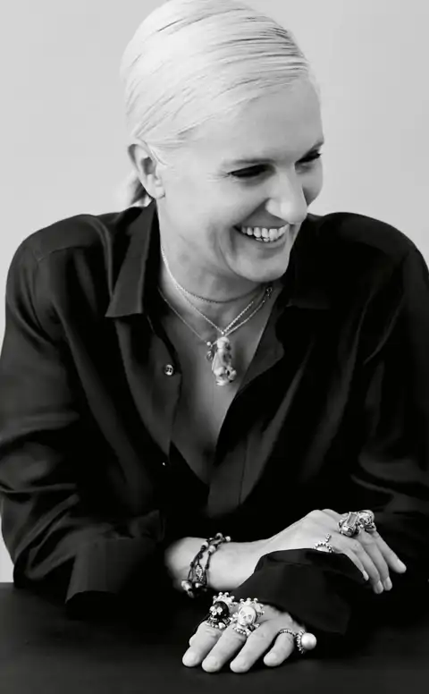 Maria Grazia Chiuri abandona la dirección creativa de Dior tras una década haciendo historia
