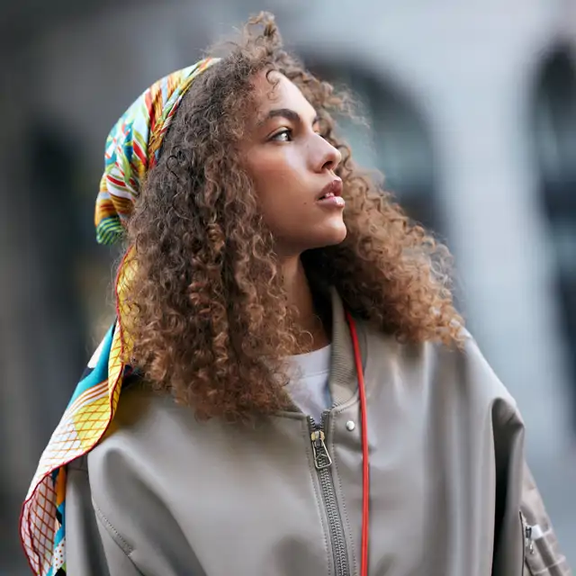 Conchi Arias, peluquera experta en pelo rizado: "No apliques siempre mascarilla. Esto es un error, solo debes utilizar los productos que tu cabello necesite"