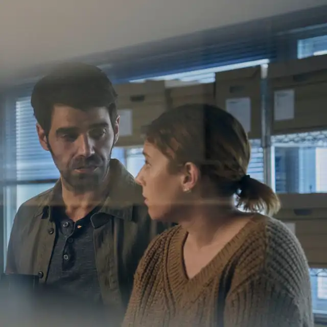 El thriller basado en los crímenes del asesino en serie de Barcelona acaba de llegar a Disney +: con 8 episodios y con un caso real