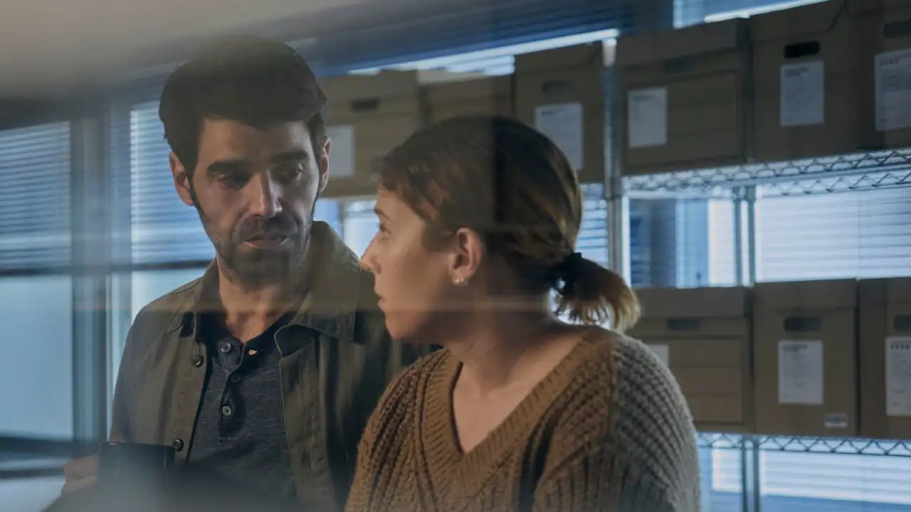 El thriller basado en los crímenes del asesino en serie de Barcelona acaba de llegar a Disney +: con 8 episodios y con un caso real
