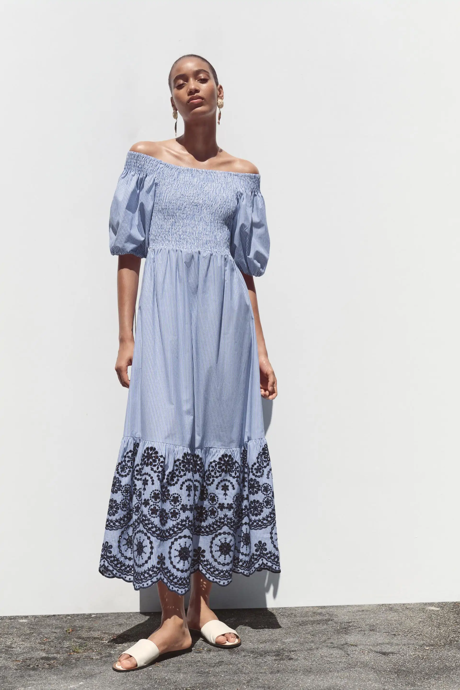 VESTIDO MIDI RAYAS BORDADOS