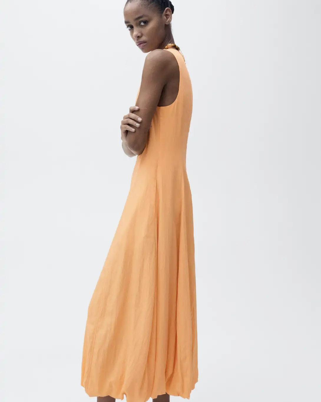 Vestido de bajo globo