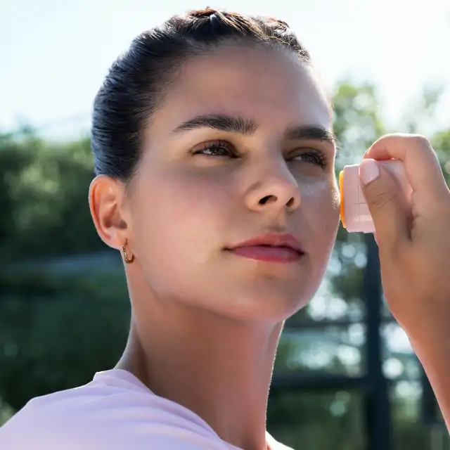 Protégete del sol este verano como una campeona y luce una piel sana y con glow 