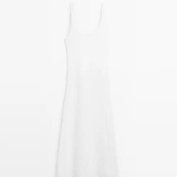 Vestido blanco de Massimo Dutti