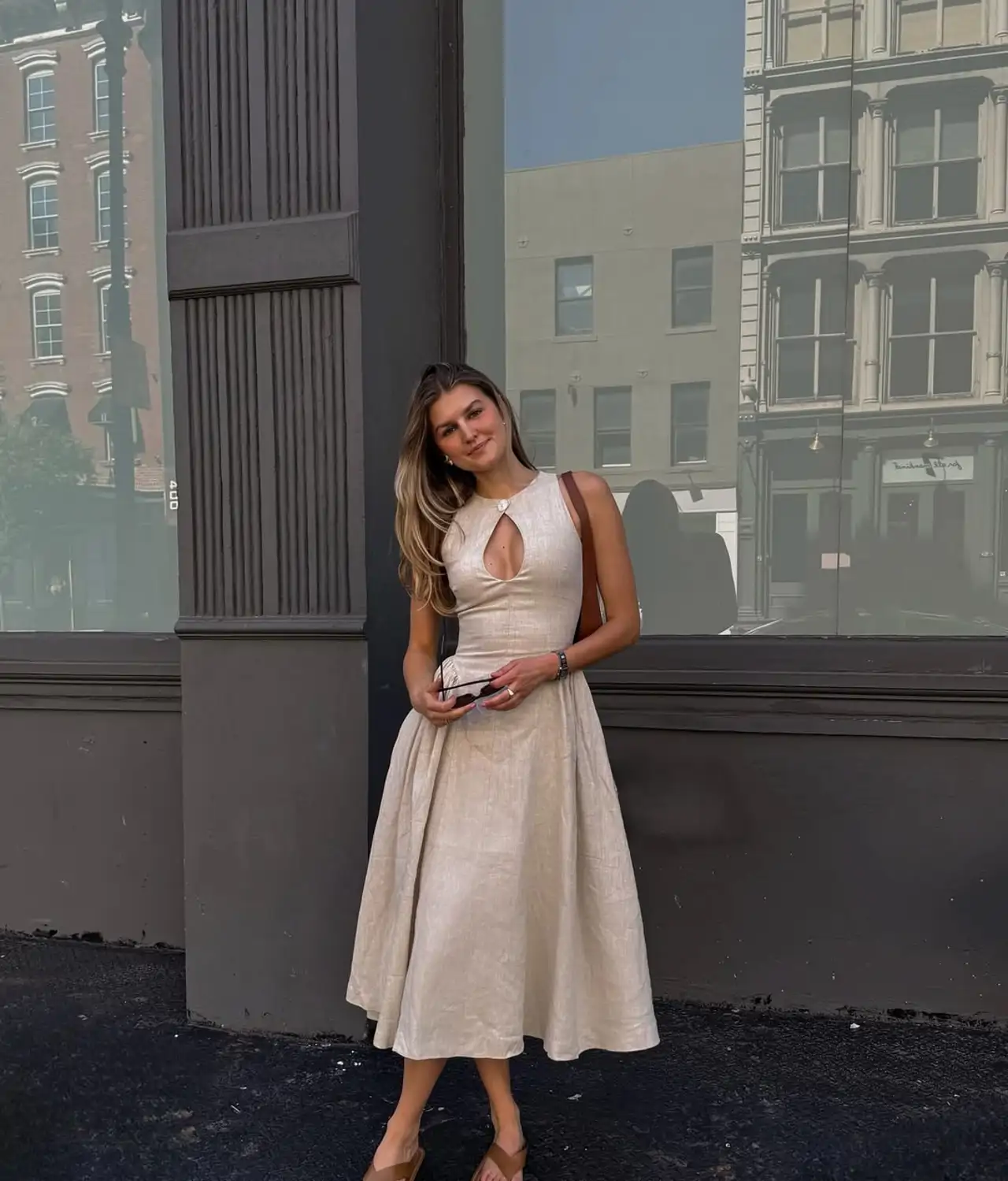 vestido nude
