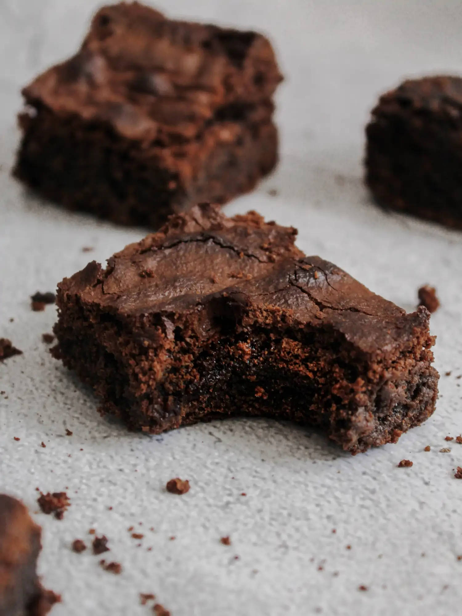 Brownie casero con chocolate negro