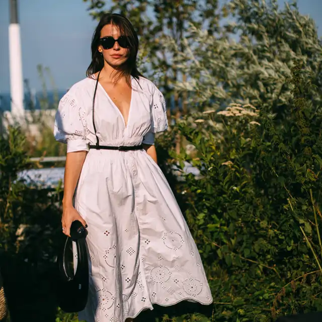 5 vestidos de algodón de Zara ideales para trabajar desde casa este verano: son súper cómodos, en tonos vitamina y a prueba de calor