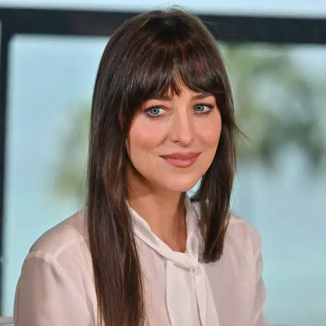 Dakota Jonhson (35 años): "Mi madre me educó para que estuviera orgullosa de mi cuerpo y lo amara. Siempre me he sentido muy agradecida por ello, sobre todo en mi trabajo"