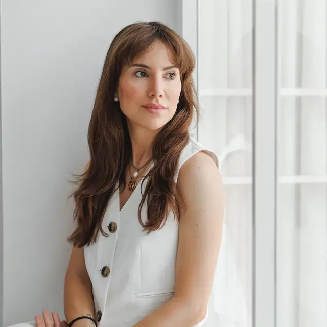 Isabel Viña, médica: "No recomiendo tomar 'chupitos' puros de vinagre de manzana para beneficiarnos de sus propiedades"