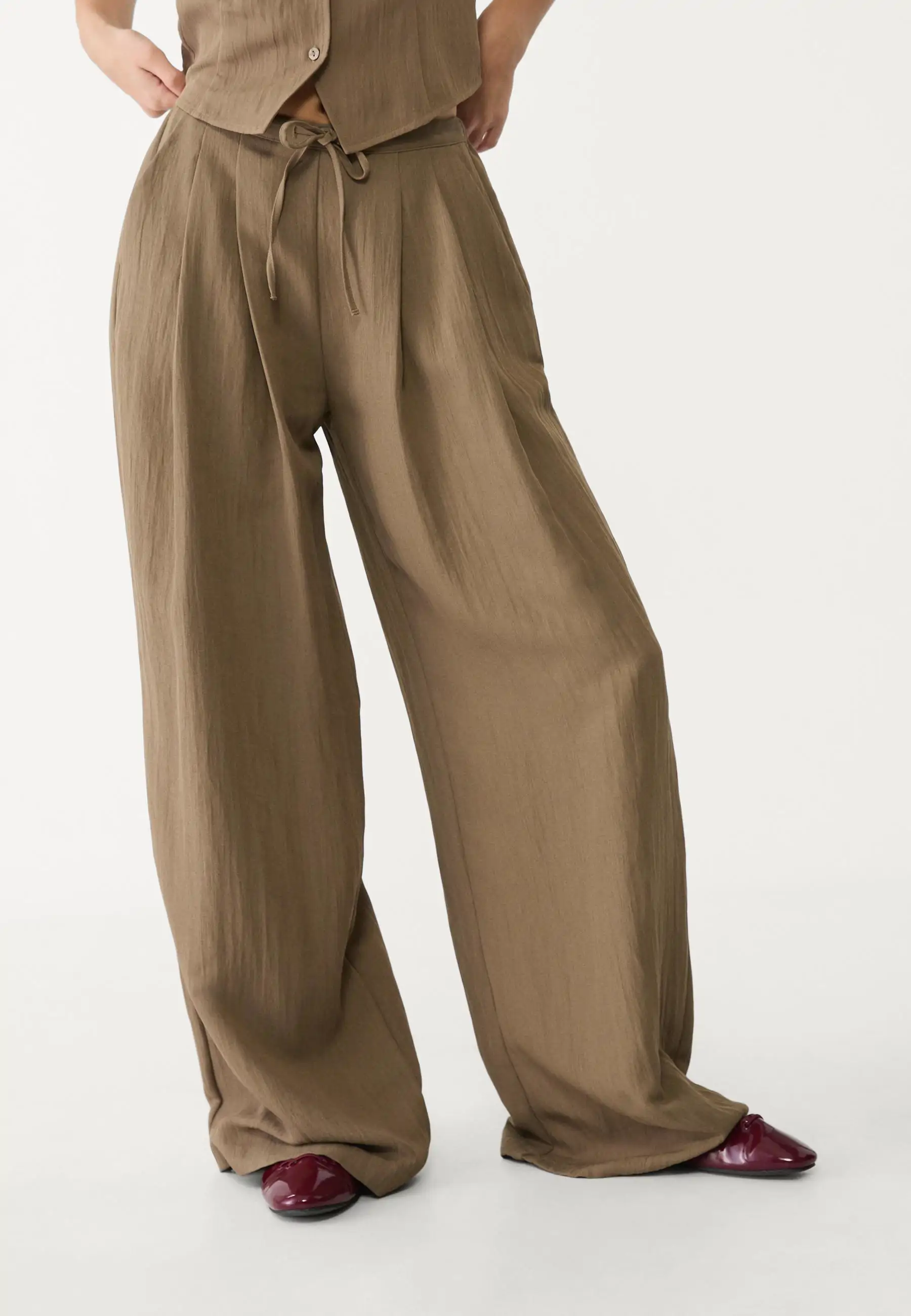 pantalón marrón 