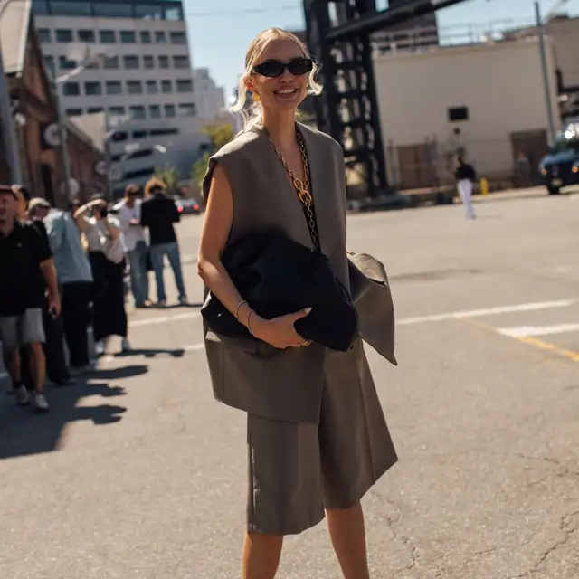 Prepara tu cesta de rebajas: 5 pantalones de Stradivarius de verano holgados y fresquitos que merecen la pena 