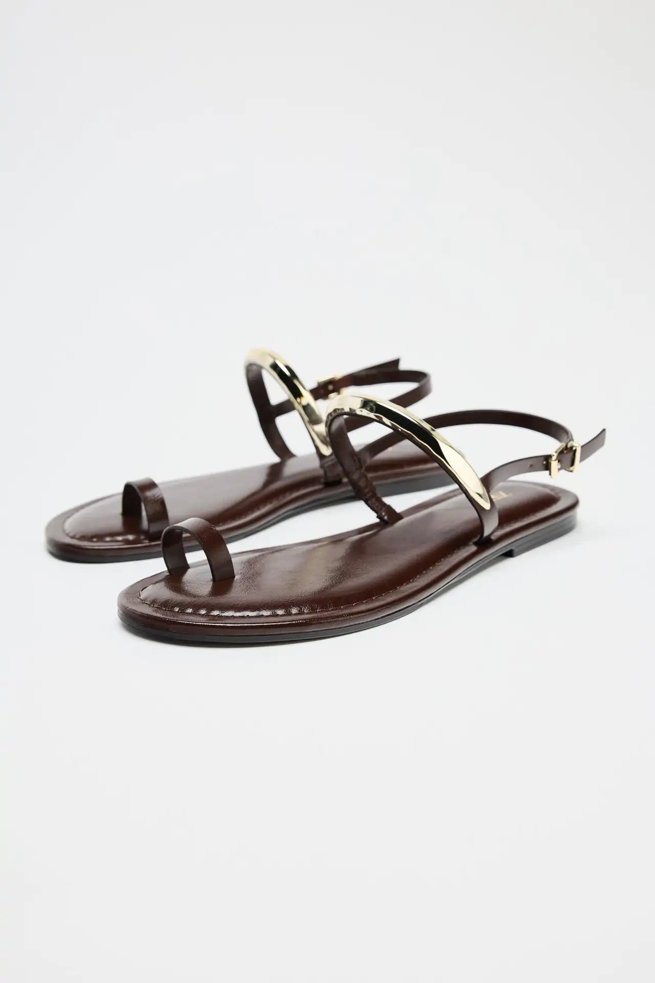 SANDALIAS