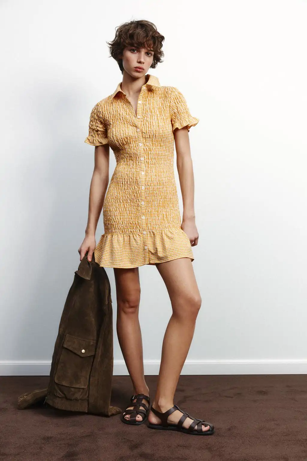 vestido mostaza