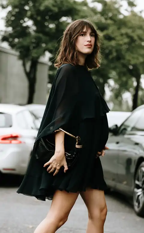 Mido 1,57 y he encontrado 5 vestidos en rebajas de Zara que son perfectos para llevar con sandalias planas este verano: elegantes y fresquitos