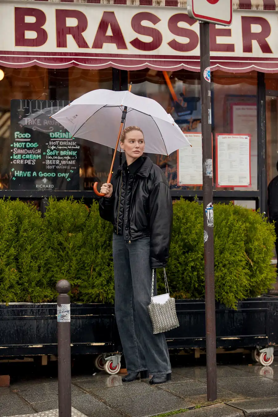 mejores-looks-lluvia-abrigos-plumas
