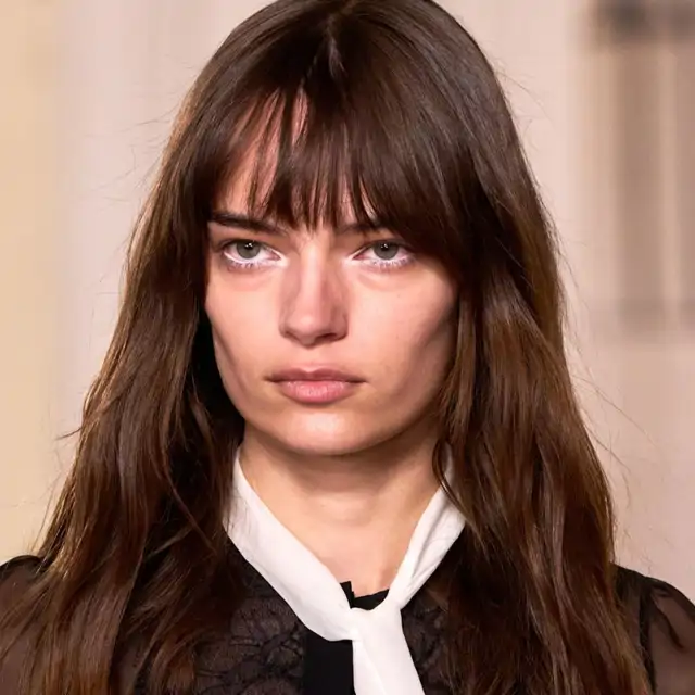 Las tendencias en cejas que arrasan este verano 2025: desde la micropigmentación hasta las naturales (VÍDEO)