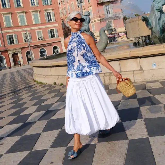 Mi madre 50+ se ha comprado en Skechers estas sandalias "tipo Teva" para caminar kilómetros en verano: disponibles en 6 colores y quedan genial con vestidos 