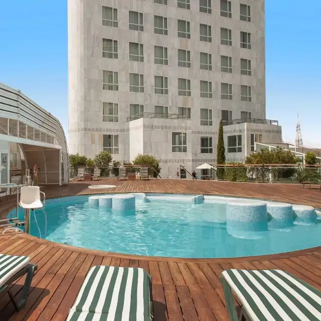 Te contamos qué tienes que hacer una escapada a Valencia… y el hotel perfecto donde alojarte