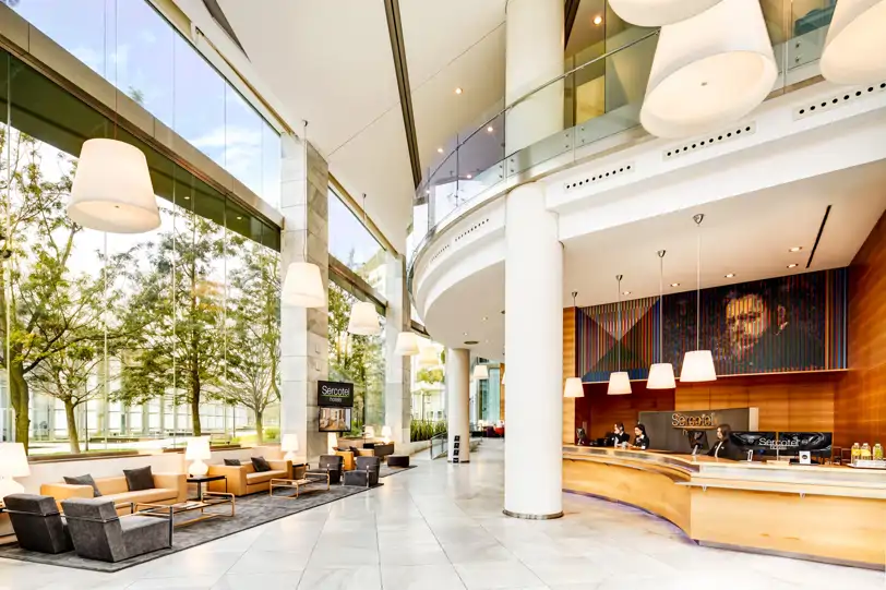 Recepción Sercotel Sorolla Palace