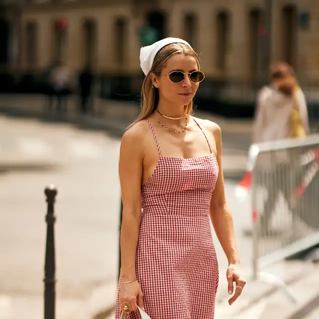 Olvídate de ir cargada a la playa: 10 bolsos tendencia de Zara y Lefties baratos y bonitos (que puedes reutilizar)