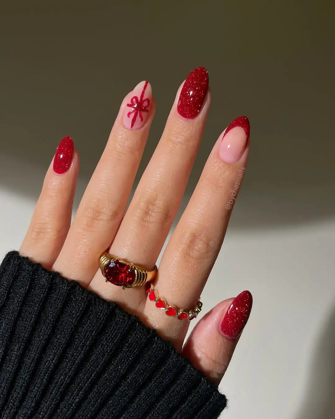 Los mejores diseños de uñas rojas para Navidad: elegantes y originales