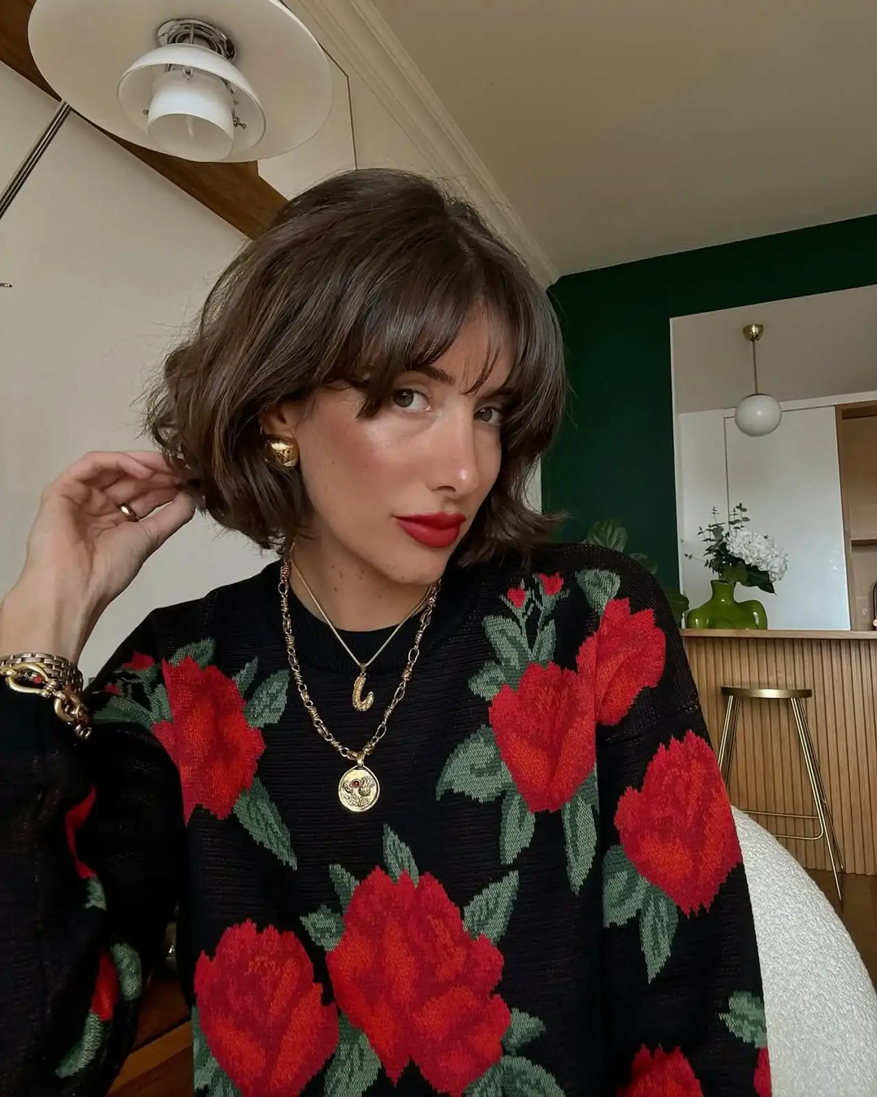 El corte bob con flequillo abierto es la tendencia de pelo más top de 2025