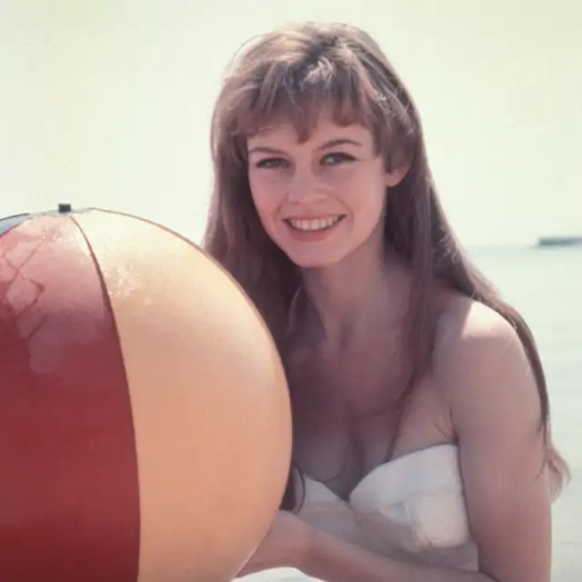 Adiós a Brigitte Bardot, el icono que revolucionó el mundo de la moda de los 50 hasta la actualidad