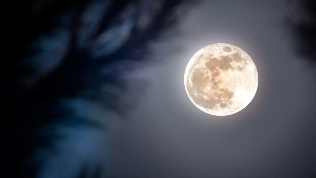 Cómo influyen emocionalmente en nosotros las diferentes fases de la luna (VÍDEO)